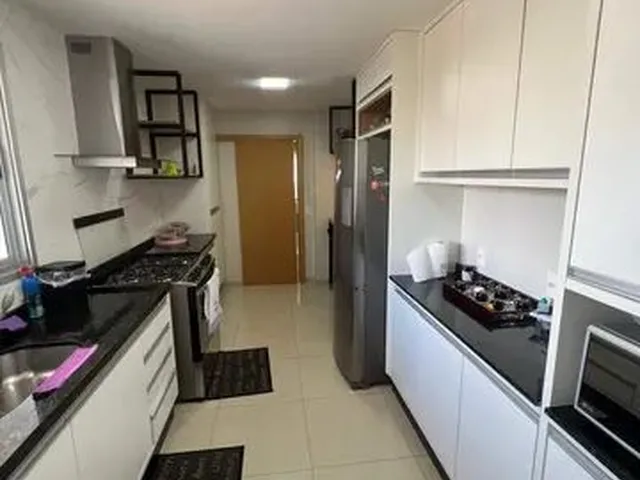 Imagem 2: Apartamento para Venda Possui 156 Metros Quadrados com 3 Quartos em Jardim Cuiabá