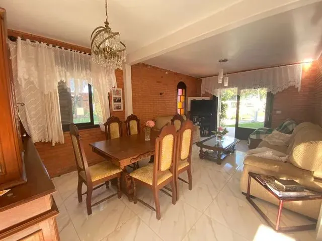 Imagem 13: Elegance Imóveis: Belíssima Casa Térrea com 7 Dormitórios, Mobiliada, Em