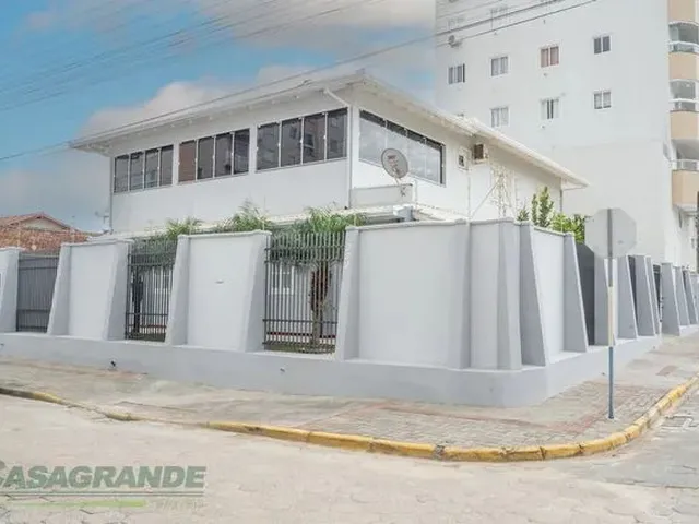 Imagem: Imponente Sobrado com 310 Metros Quadrados