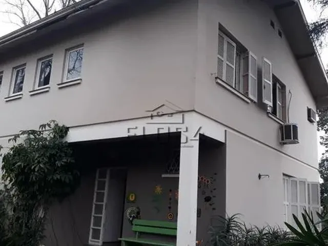 Imagem: Casa com 4 Dormitorio(S) Localizado(A) no