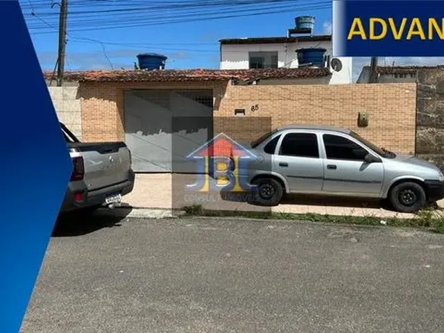 Imagem: Casa em Rua Pública no Graciliano Ramos