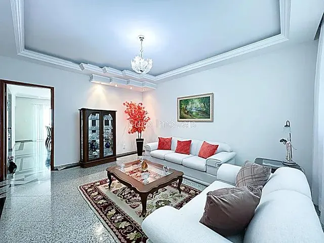 Imagem: Cód. 10686 - Casa 4 Quartos - Quintas