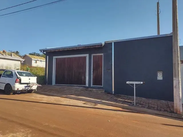 Imagem: Casa com 3 Suítes e Piscina