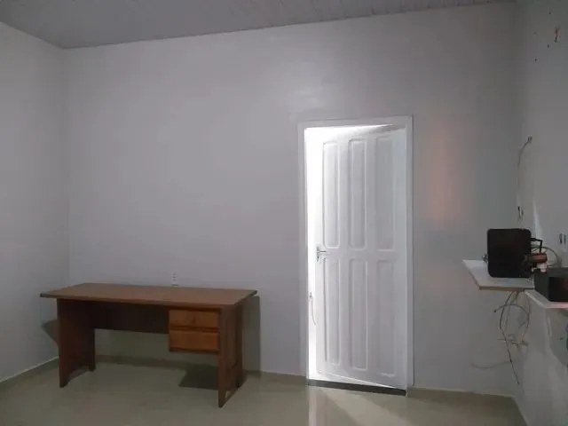 Imagem: Tr Casa para Venda com 3 Quartos em Baixa