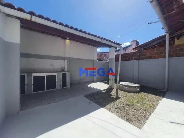 Imagem 2: Casa com 2 Quartos na Cidade dos Funcionários - Fortaleza/Ce