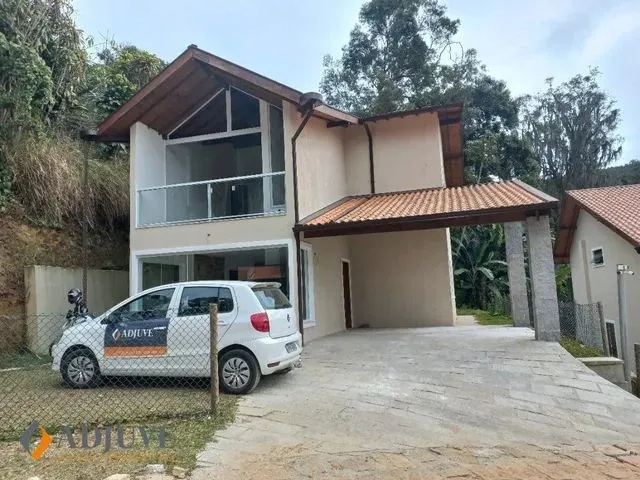 Imagem 1: Petrópolis - Casa Padrão - Carangola