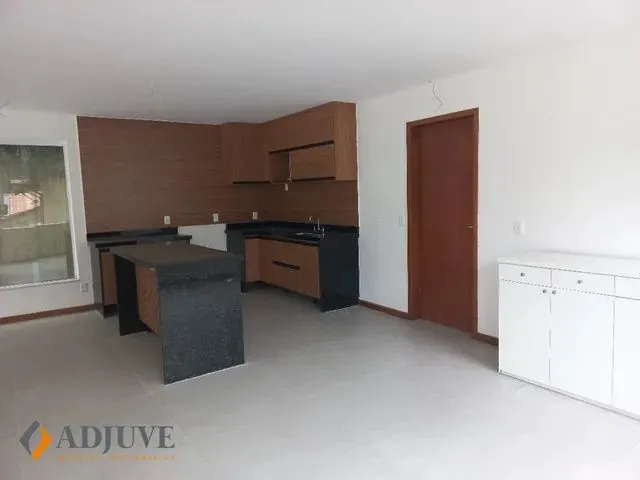 Imagem 13: Petrópolis - Casa Padrão - Carangola