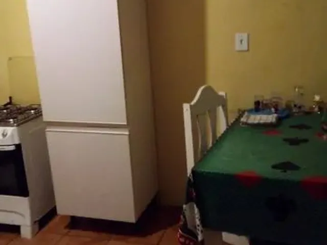 Imagem: O apartamento possui 1 Dormitório, 1 Banheiro, Acomodam 2
