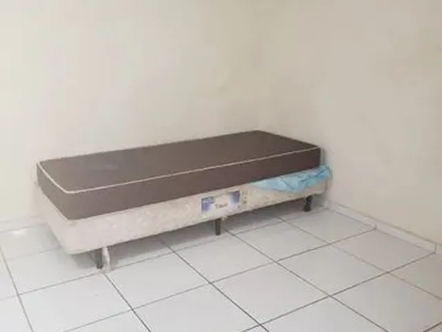 Imagem 3: Alugo Quarto no Centro, com Mobília Livre de Energia, Agua e Internet por $ 600,00
