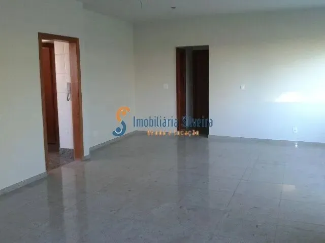 Imagem: Apartamento de 4 Quartos, Elevador, Salão