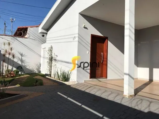 Imagem: Casa com Edícula, 3 Dormitórios e 1 Suite