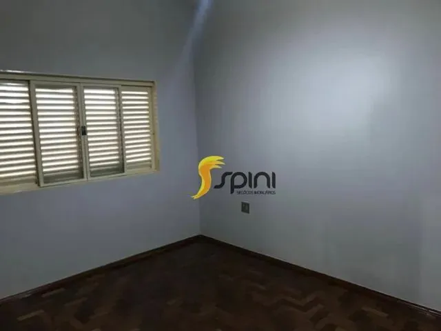 Imagem 2: Casa com Edícula, 3 Dormitórios e 1 Suite para Alugar, 200 M² - Tabajaras