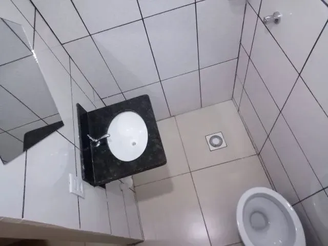 Imagem 2: Aluga-Se Suíte Individual Masculina - Umuarama