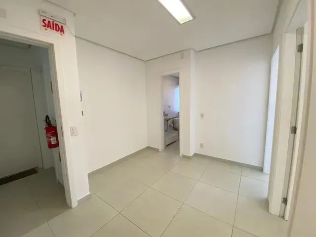 Imagem 3: Sala Comercial no Centro de Biguaçu