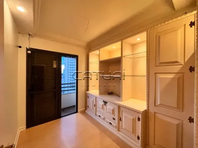 Imagem 3: Apartamento com 3 Quartos no Coral Gables Edificio - Bairro Centro em Londrina