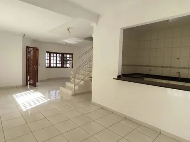 Imagem 14: Casa de Vila Sobrado para Aluguel Tem 160 Metros Quadrados com 3 Quartos em Cuiabá/Mt