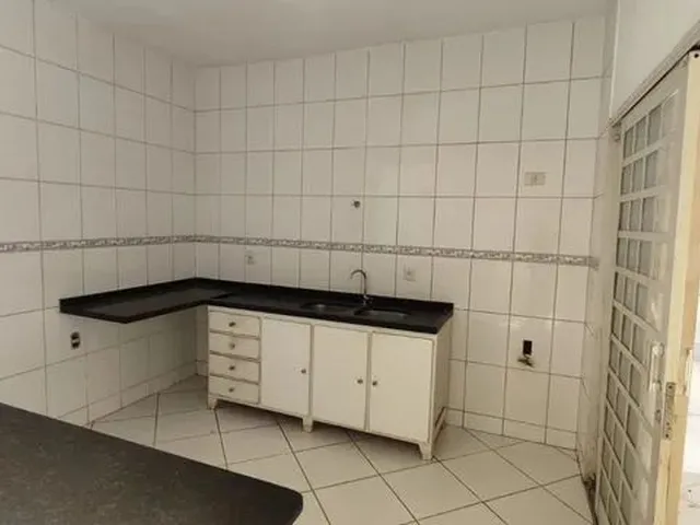 Imagem 6: Casa de Vila Sobrado para Aluguel Tem 160 Metros Quadrados com 3 Quartos em Cuiabá/Mt