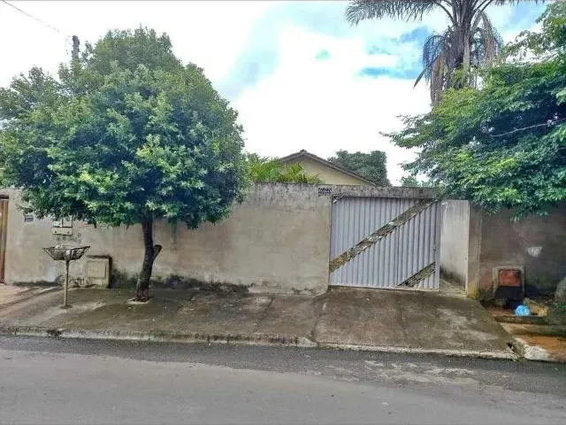 Imagem: Casa com Quintal em santa Bárbara