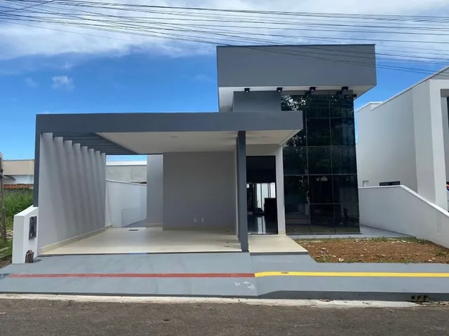 Imagem: A casa em condomínio possui 3 Dormitórios, 2 Suítes, 4