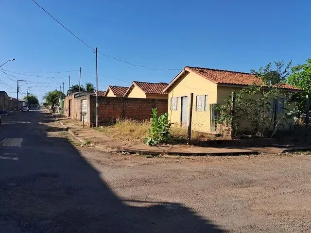 Imagem: Casa Esquina Murada Lateral e Fundo pra