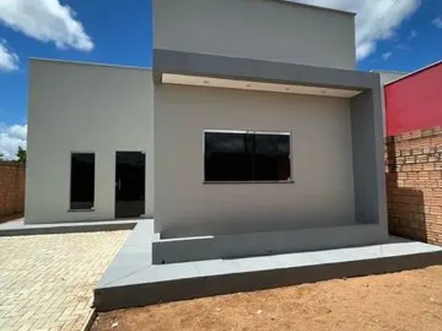 Imagem: Excelente Casa Recém Construída no Bairro