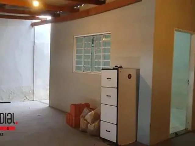 Imagem: Casa À Venda, 3 Quartos, 1 Suíte, 2 Vagas