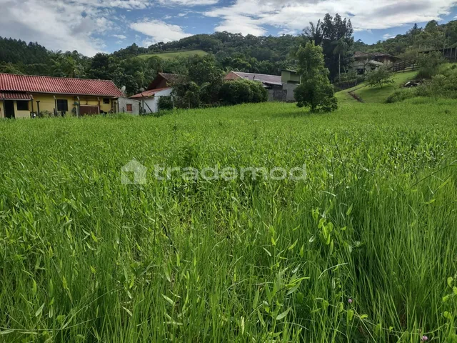 Imagem: 1221M² de Área Total na Rua Erwin Scheiwe