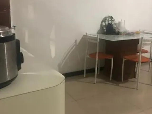 Imagem 4: Alugo Quarto, Apenas Mulher