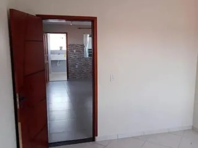 Imagem 10: Alugo Casa de Um Quarto Grande Sala Cozinha Varanda com Churrasqueira