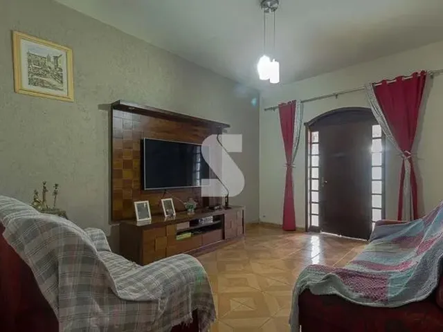 Imagem: Casa À Venda, 3 Quartos, 1 Suíte, 3 Vagas