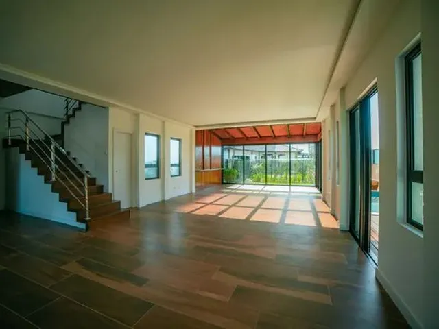 Imagem 2: Linda Casa em Condomínio Vertical!