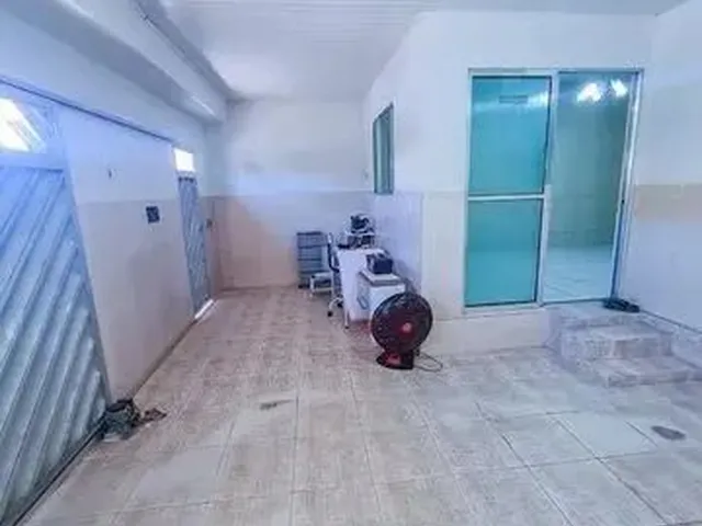 Imagem: Casa com 2/4 na Luiz Anselmo - Salvador