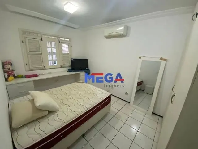 Imagem 12: Casa com 4 Quartos na Sapiranga - Fortaleza/Ce