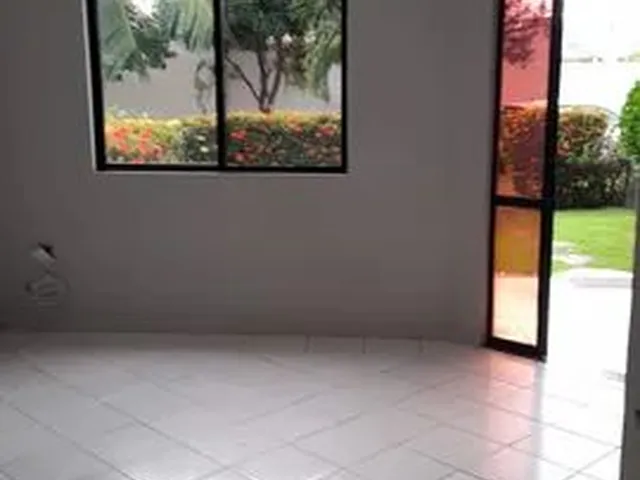 Imagem 16: Casa de Condomínio para Aluguel com 4 Quartos em Miragem - Lauro de Freitas - Ba