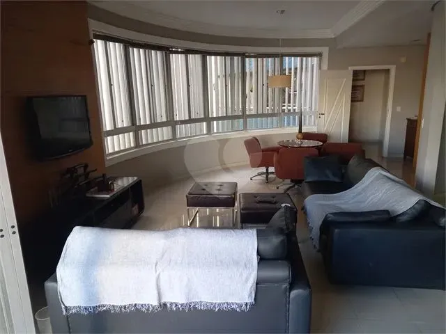 Imagem: Amplo Apartamento de 200M2 com 4 Dorm/3