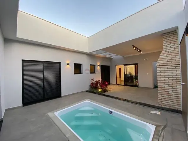 Imagem: Casa em Condomínio À Venda no Porto Bello