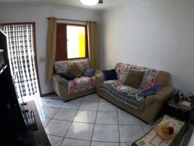 Imagem 2: Casa Somente a Venda com 3 Quartos em Serra Dourada 2