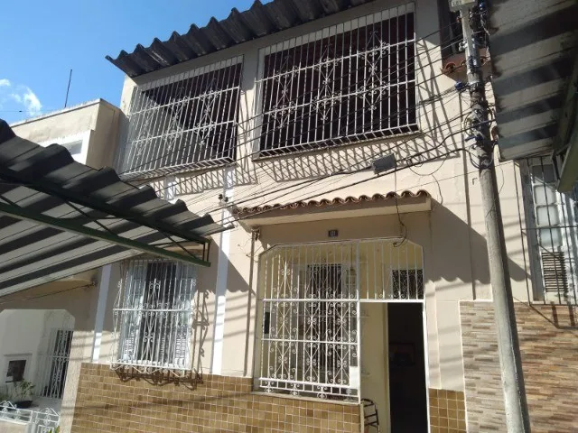 Imagem: Casa Triplex C/ 220M2, 3 Qtos, em Condomínio