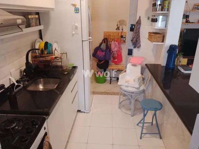 Imagem 5: 2 Dormitórios - Vaga de Garagem - Sacada - Elevador
