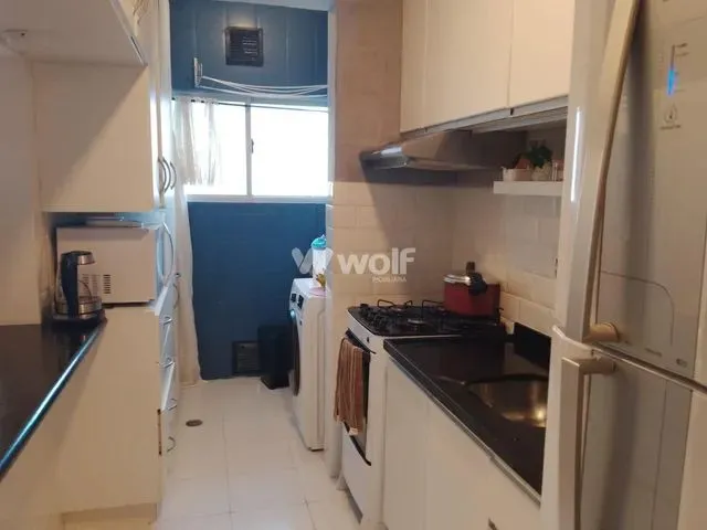 Imagem 12: 2 Dormitórios - Vaga de Garagem - Sacada - Elevador