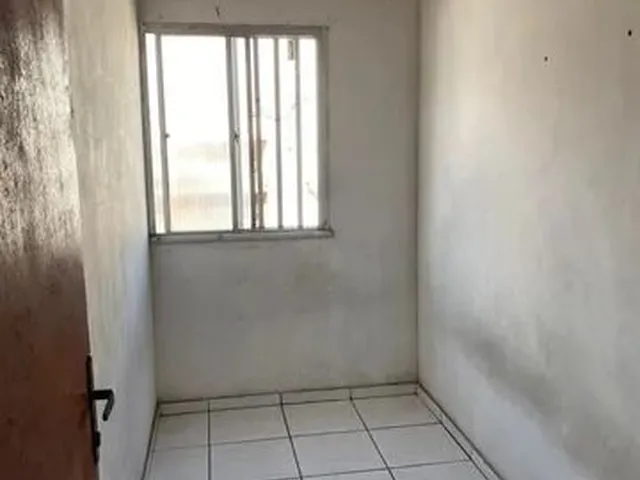 Imagem: Alugo Kitnet Pequeno de Dois Quartos