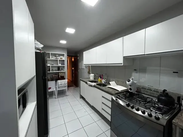 Imagem 5: Apto 141M2, com 3 Qts, 2 Sts, em Madalena - Recife/Pe; com Armários Completos