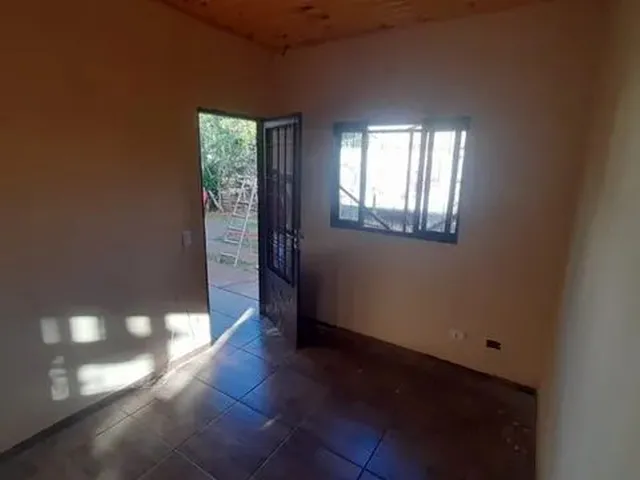 Imagem 2: Casa Bairro Tijuca de 2 Quartos e Etc com Varanda e Garagem Coberta em Condominio