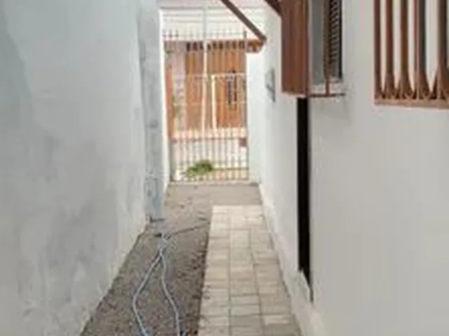 Imagem: Alugo Kitnet Alto Padrão
