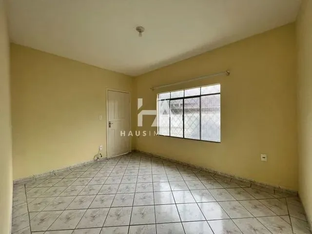 Imagem 6: Casa para Aluguel Possui 114 Metros Quadrados com 3 Quartos em Czerniewicz - Jaraguá Do