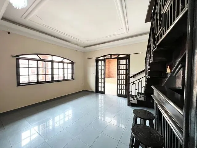 Imagem: Casa para Aluguel com 170 Metros Quadrados