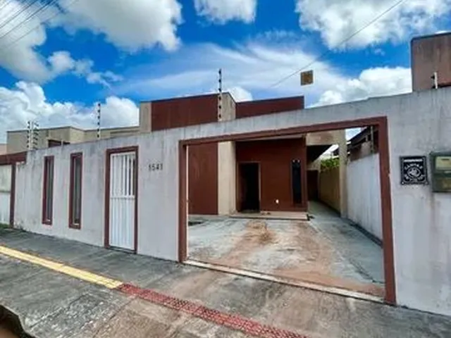Imagem: A casa em condomínio possui 2 Dormitórios, 2 Banheiros, 2