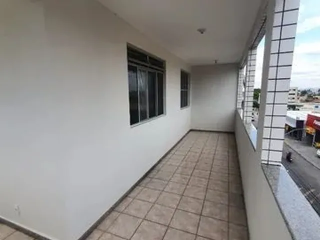 Imagem: Apartamento de Três Quartos com Uma Suíte