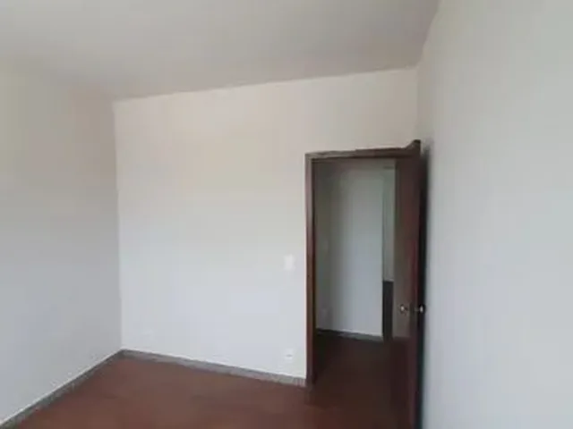 Imagem 4: Apartamento de Três Quartos com Uma Suíte