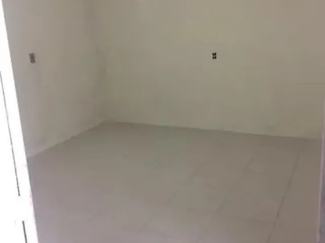 Imagem: Casa de Dois Cômodos e Lavanderia Sem Garagem